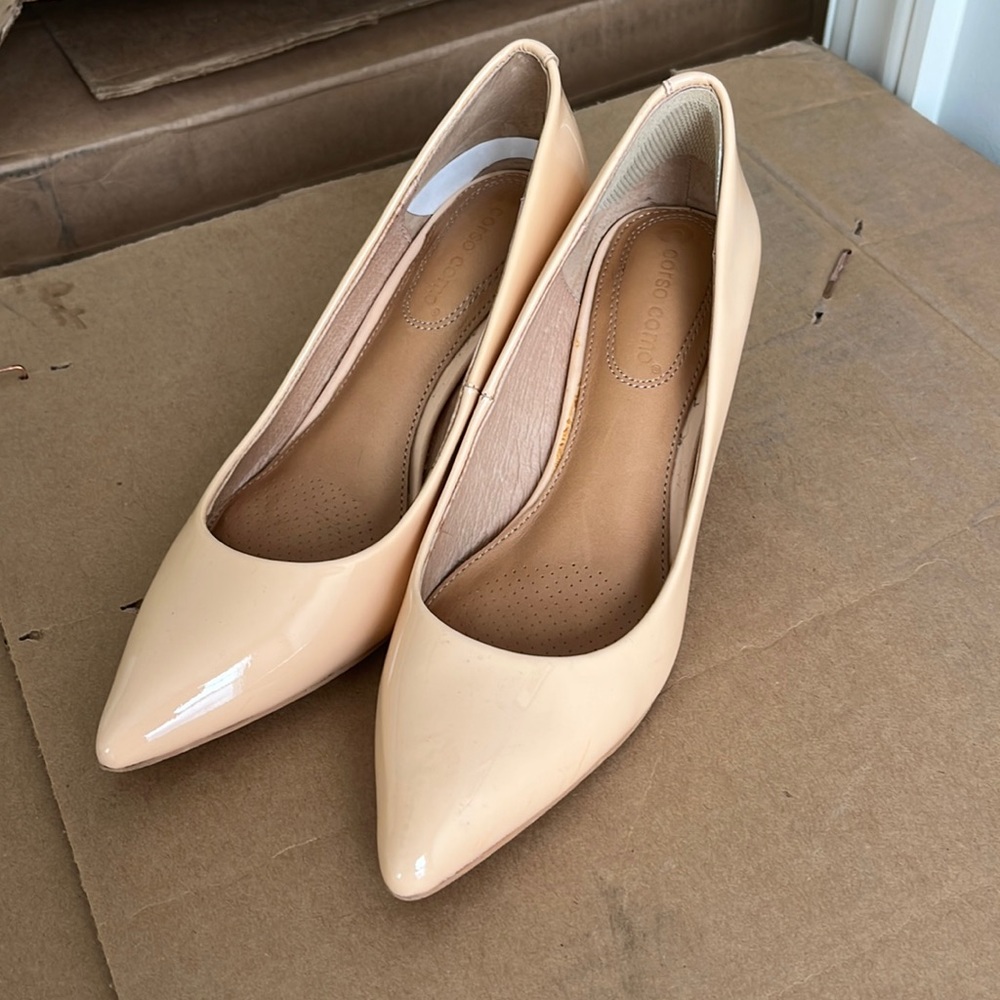 Corso Como tan patent heels